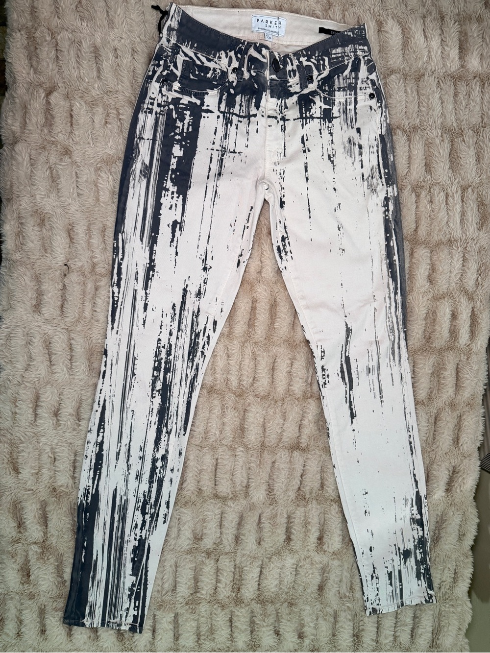 NWT PARKER SMITH Off white and Gray Abstract Print Denim